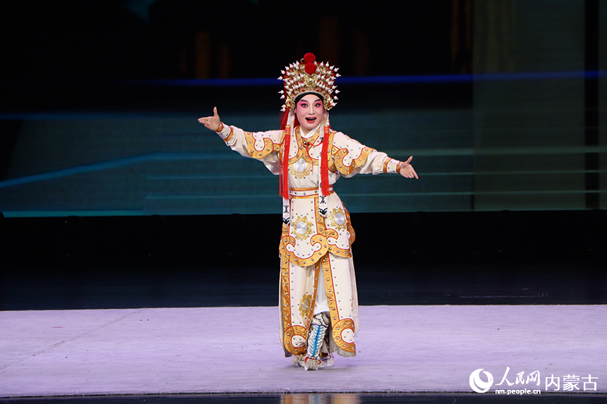 精彩演出。实习生 王伊蕊摄